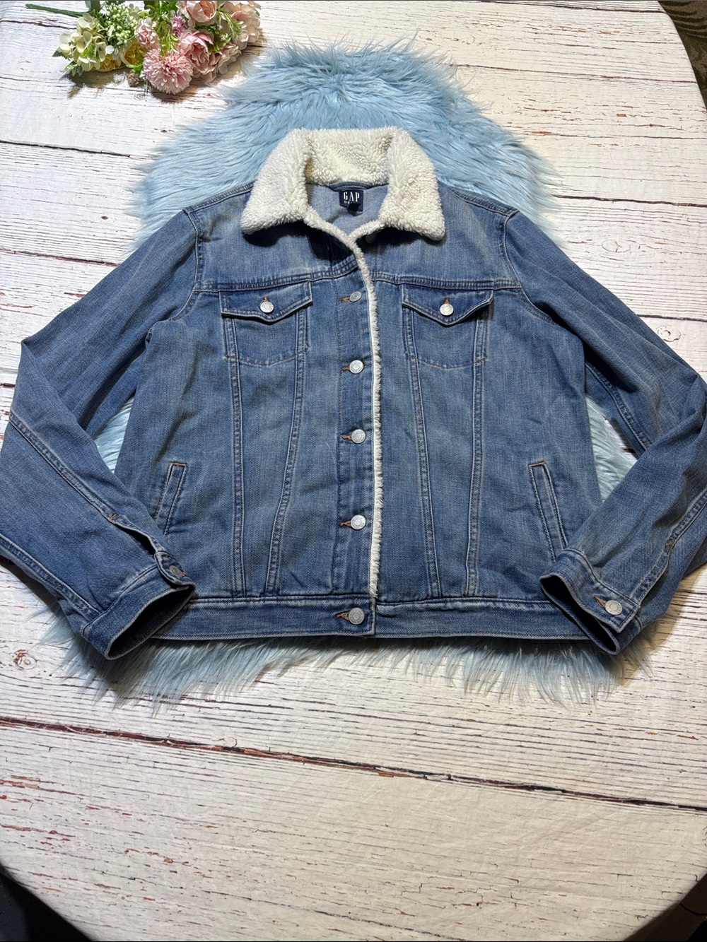 GAP Icon Light Blue Denim Jacket with Cream Sherpa Collar sz XL TALL